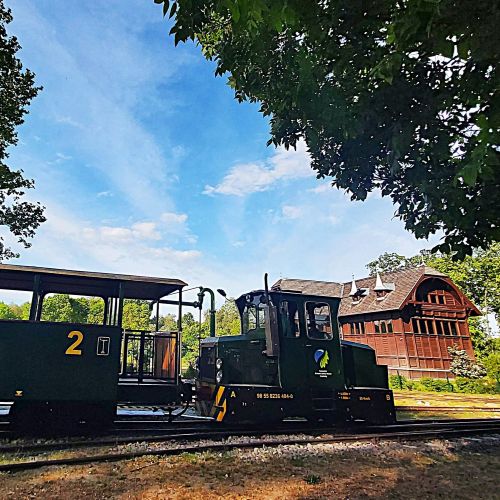 Mozdonyvezetőt keresünk